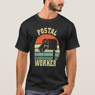 Camiseta Correio Postal Carrier Mail Lady Retro Design Mail