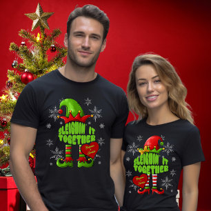 Camiseta Correspondência dos Nomes Elf de Natal do Casal no