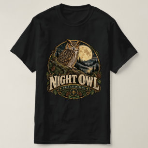 Camiseta Coruja Antiga Sob Lua Cheia