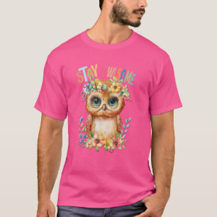 Camiseta coruja com flores corujas fofinhas voando de manhã