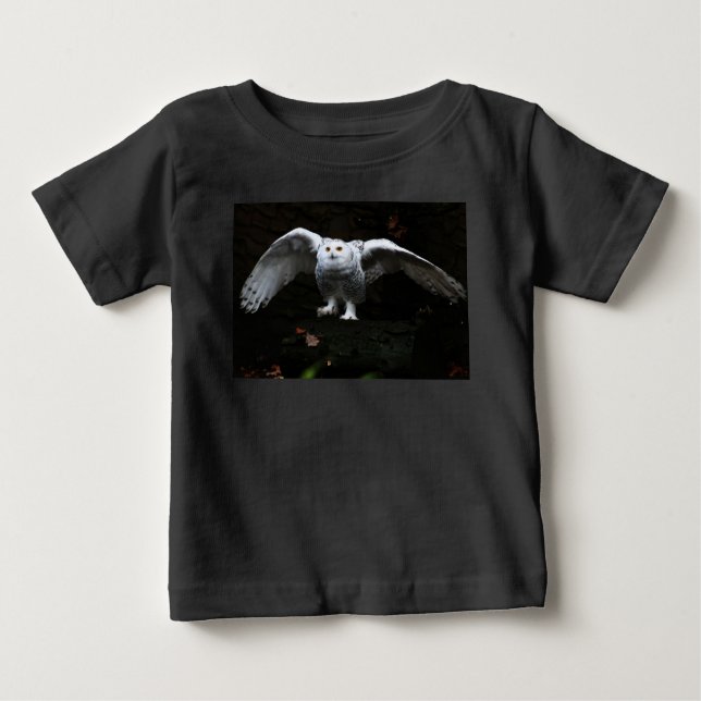 Camiseta Coruja de Neve com Asas Abertas (Frente)