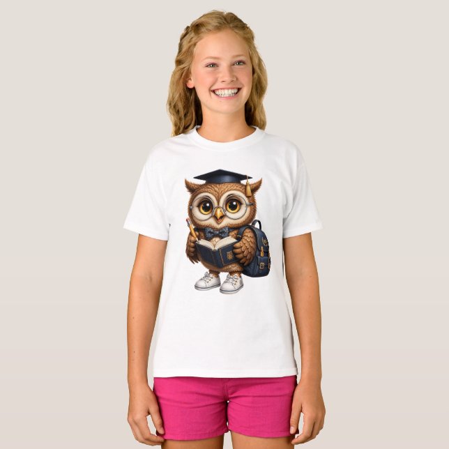 Camiseta Coruja Fofa de Volta às Aulas | Inteligência Começ (Frente Completa)