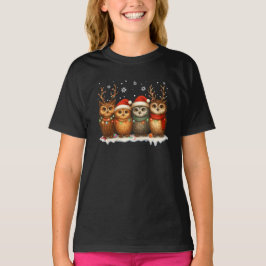 Camiseta Corujas de Natal Fofas com Chapéus de Papai Noel e