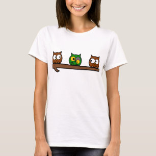 Camiseta Corujas subtis do zombi