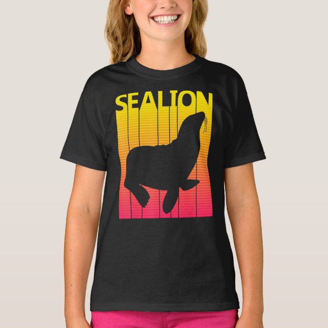 Camiseta Costume de Retrô de Leão-Leão (Frente)