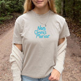 Camiseta Cota Latina Antiga, com letra azul, com letra de m