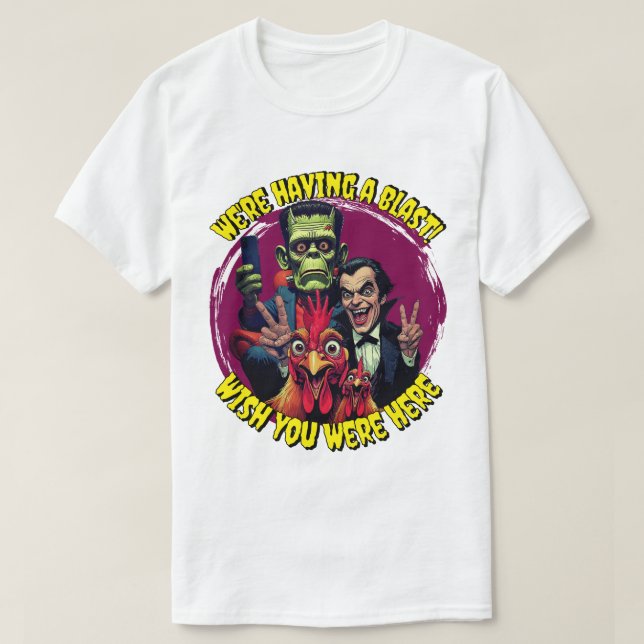 Camiseta  "Couch Cryptid Selfie Tee" Cheesy Chicken (Frente do Design)