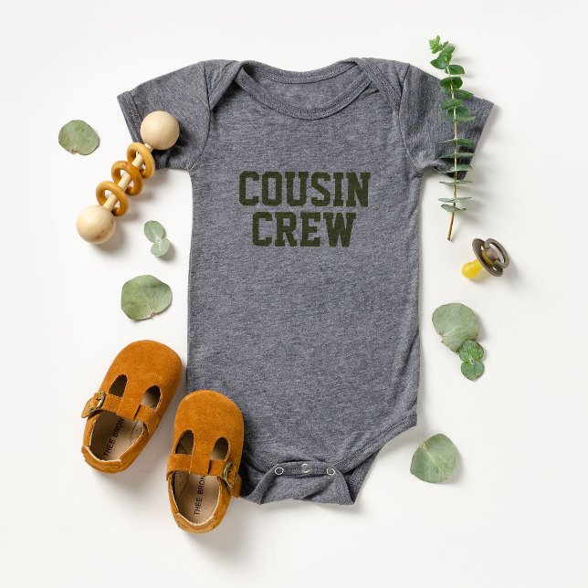 Camiseta Cousin Crew | Crianças De Oliva (Criador carregado)