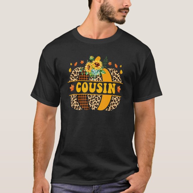 Camiseta Cousin Pumpkin Leopard Sunflower Autumn Thanksgivi (Frente)