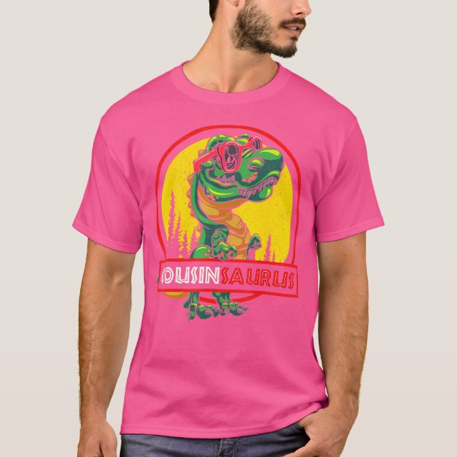 Camiseta Cousinsaurus Shirt T Rex Counsin Saurus Dinosaur B (Frente)