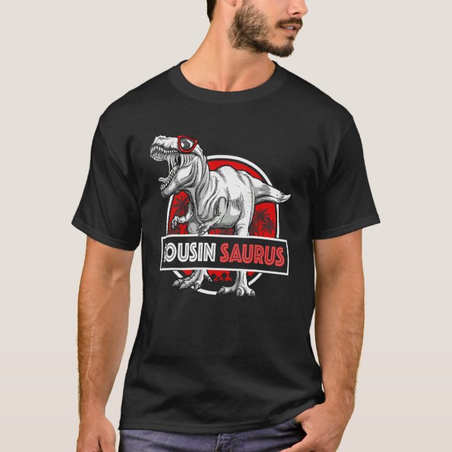 Camiseta Cousinsaurus T Rex Funny Cousin Saurus Dinosaur (Frente)
