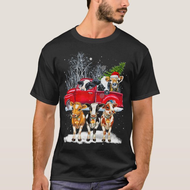 Camiseta Cow Riding Red Truck Merry Christmas Farm Loves Co (Frente)