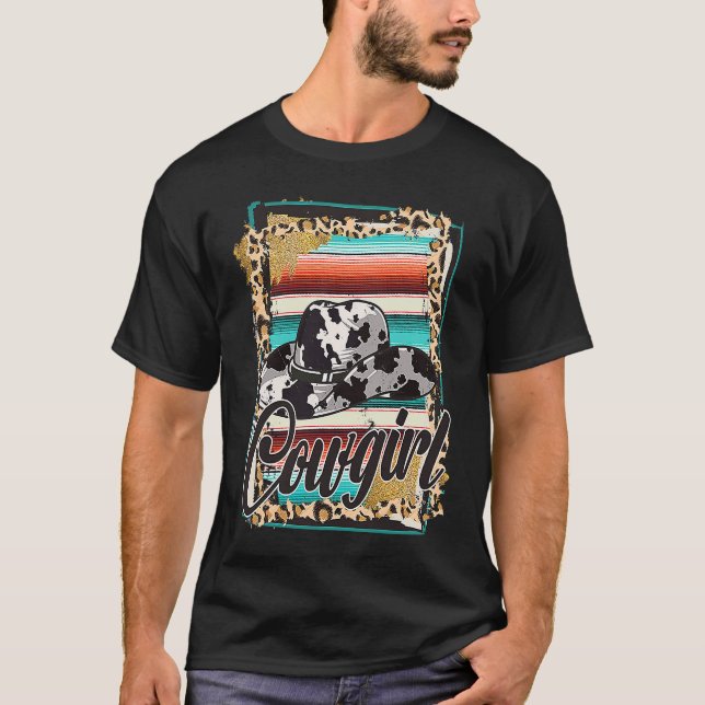 Camiseta COWGIRL  Leopard Cow Pattern Print Serape Rodeo (Frente)