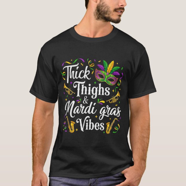 Camiseta Coxas Grossas Vibes de Mardi Gras Fleur De Lis Mar (Frente)