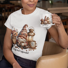 Camiseta Cozy e Caffeinado Gnome Watercolor