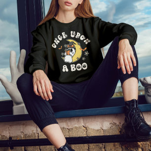 Camiseta Cozy Ghost lendo uma vez no Boo Halloween