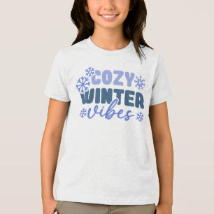Camiseta Cozy Winter Vibes - Tipografia do Floco de Neve