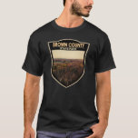 Camiseta Crachá de Indiana do Parque Estadual do Condado de<br><div class="desc">Trabalho de arte do Parque Estadual do Condado de Brown em um design de crachá. O parque é de longe o maior dos 24 parques estaduais de Indiana,  ocupando 15.776 acres — fazer um dos maiores parques estaduais dos Estados Unidos.</div>