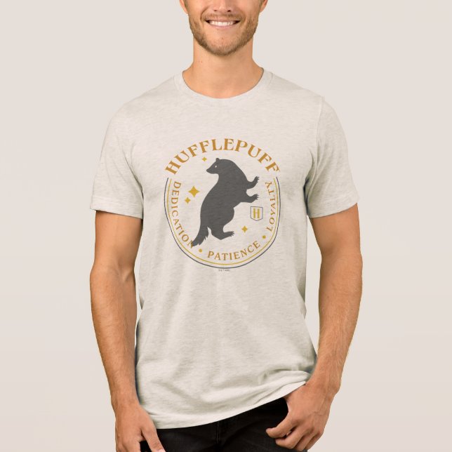Camiseta Crachá de Orgulho da Casa HUFFLEPUFF™ (Frente)