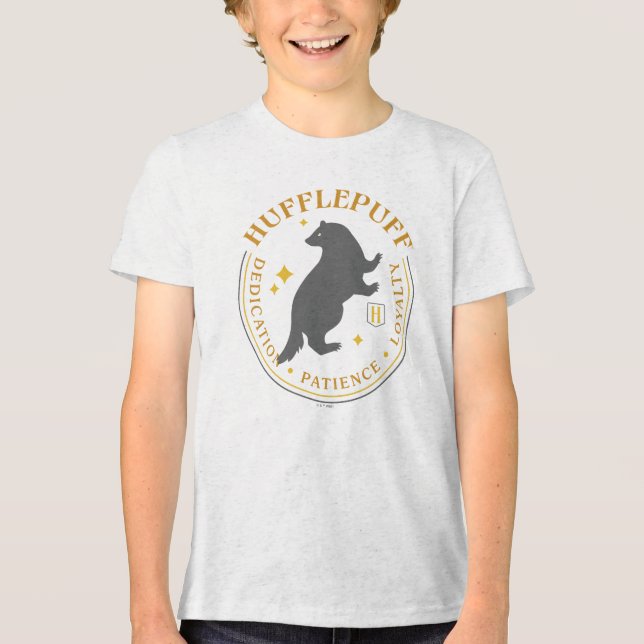 Camiseta Crachá de Orgulho da Casa HUFFLEPUFF™ Texugo (Frente)