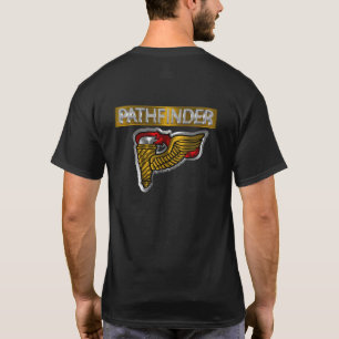 Camiseta Crachá do Pathfinder - Design personalizado do "Pa