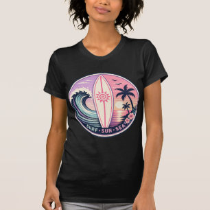Camiseta Crachá Retro Surf Sol Mar – Prancha de Surfe Tropi