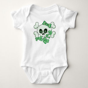 Camiseta Crânio bonito com trevos