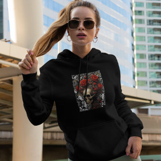 Camiseta Crânio Com Rosas De Cabelo Selvagem Em Folhas De V