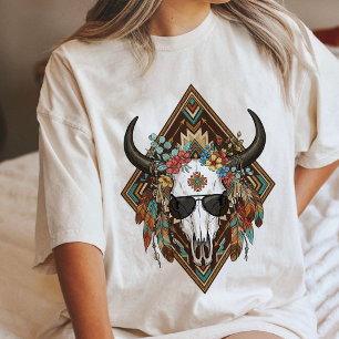 Camiseta Crânio de Touro Boho com Flores e Óculos de Sol