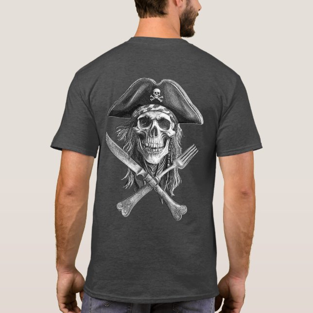 Camiseta Crânio Pirata B&W com Faca e Forte Cruzada (Verso)