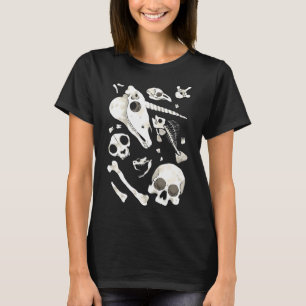 Camiseta crânios e ossos pretos - Wunderkammer