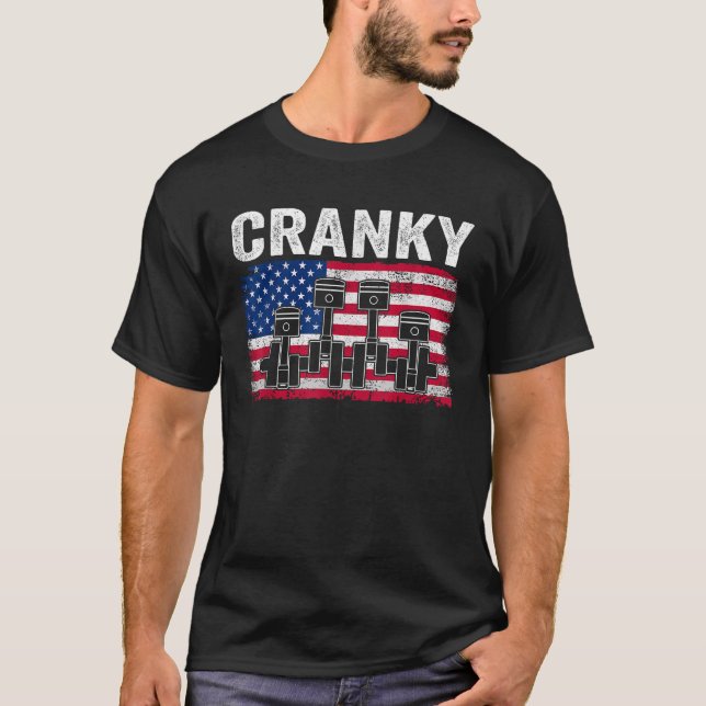 Camiseta Cranky Car Engine Cankshaft USA Flag Mechanics 4th (Frente)