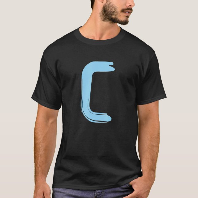 Camiseta Creative Bold Light Blue Letter C - Design Alphabe (Frente)