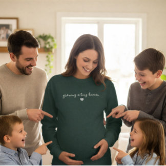 Camiseta "crescendo um pequeno humano" linda gravidez