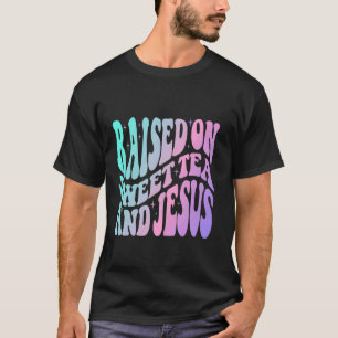 Camiseta Criada Com Chá Doce E Jesus Cowgirl Cristã Tão