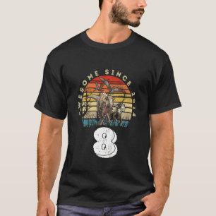 Camiseta Crianças 8º Aniversário Incrível Desde 2014 Dinoss