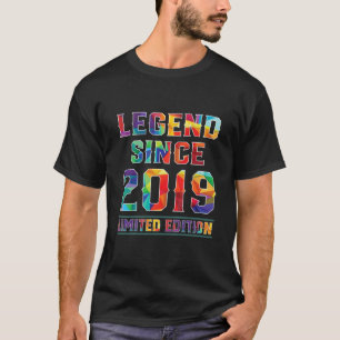 Camiseta Crianças com 2 anos de idade dão legenda desde 201