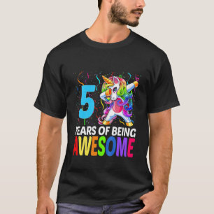 Camiseta Crianças Curiosas com 5 anos de idade Unicórnio