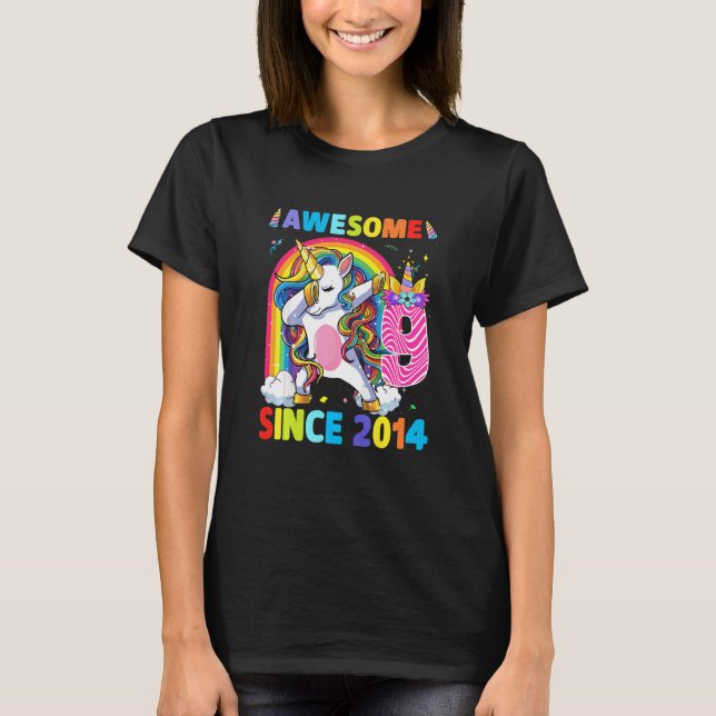 Camiseta Crianças de 9 anos adolescentes bebendo Unicórnio  (Frente)