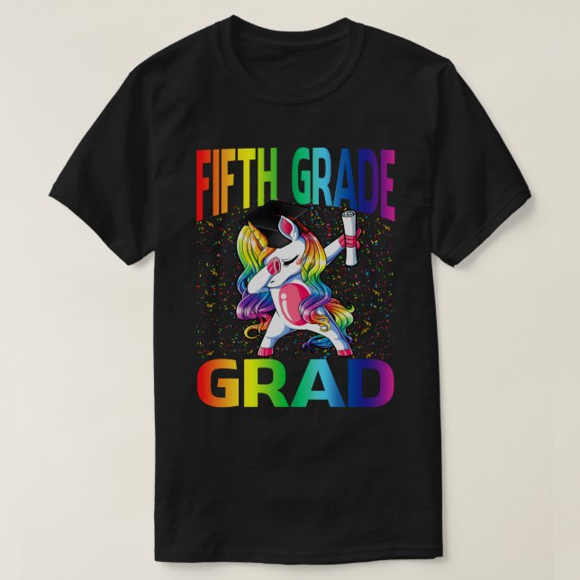 Camiseta Crianças Engraçadas Graduação de 5º Grau Formando  (Frente do Design)