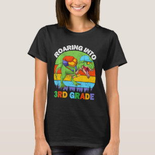 Camiseta Crianças Envolvendo Dinossauro Do Terceiro Grau De