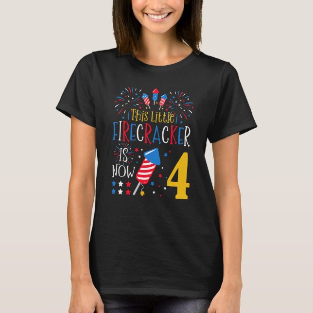 Camiseta Crianças, Este Pequeno Firecracker É 4 de julho (Frente)