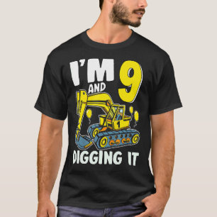 Camiseta Crianças, eu tenho 9 anos e cavando 9 anos, garoto