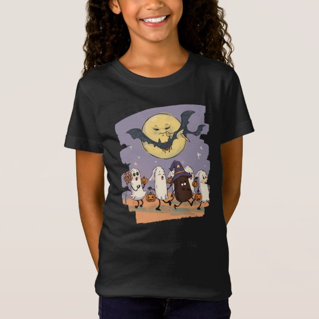 Camiseta Crianças Fantasmas Bonitas Trick ou Tratam Sob Lua (Frente)