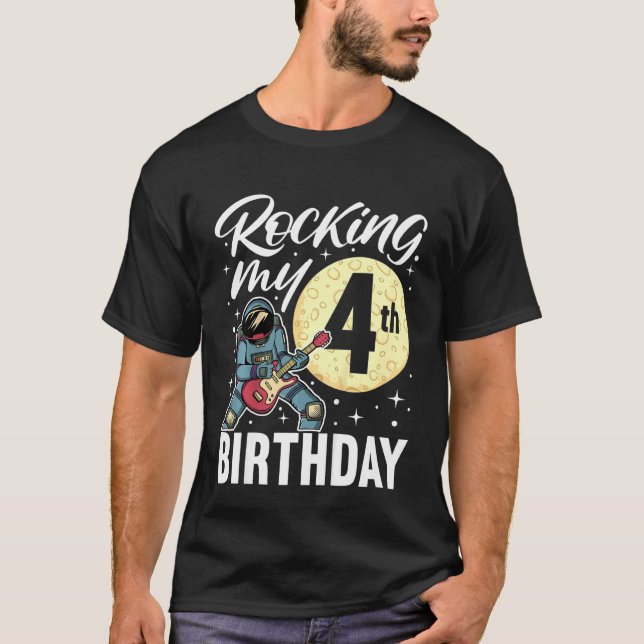 Camiseta Crianças Fogando Meu Quarto Aniversário Eu Elétric (Frente)