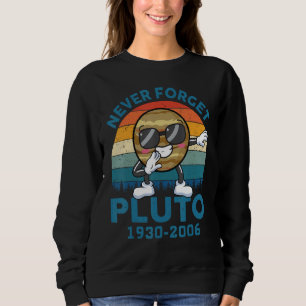 Camiseta Crianças Nunca Esquecem De 1930 - 2006 O Espaço As