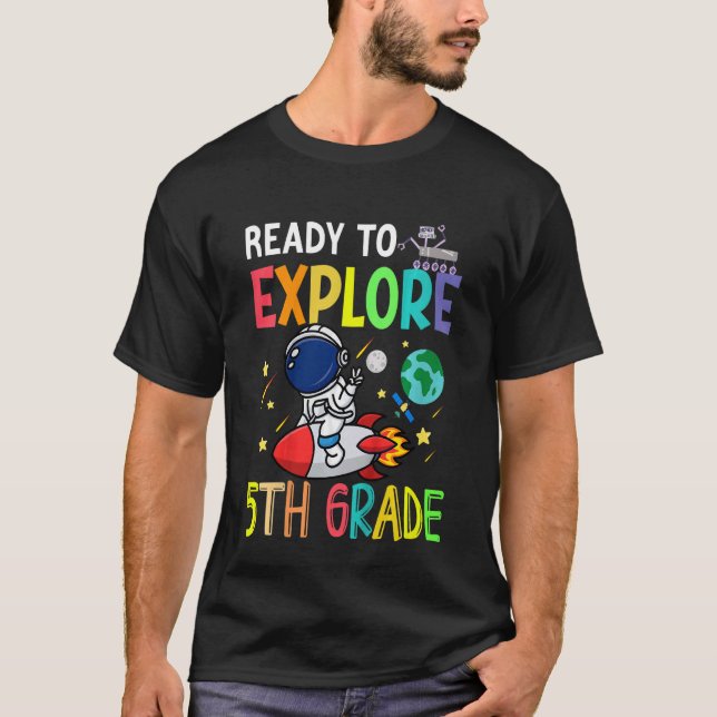 Camiseta Crianças Prontas Para Explorar O Astronauta Do Qui (Frente)