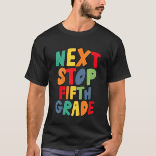 Camiseta Crianças Próxima Parada Quinto 5 de Grau Arco-Íris