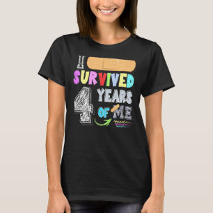 Camiseta Crianças Que Sobrevivi A 4 Anos De Mim Escadas E B