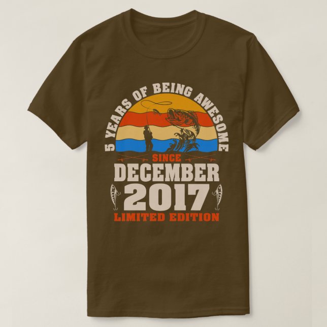Camiseta Crianças Retro Dezembro De 2017 Capas De Pesca De  (Frente do Design)